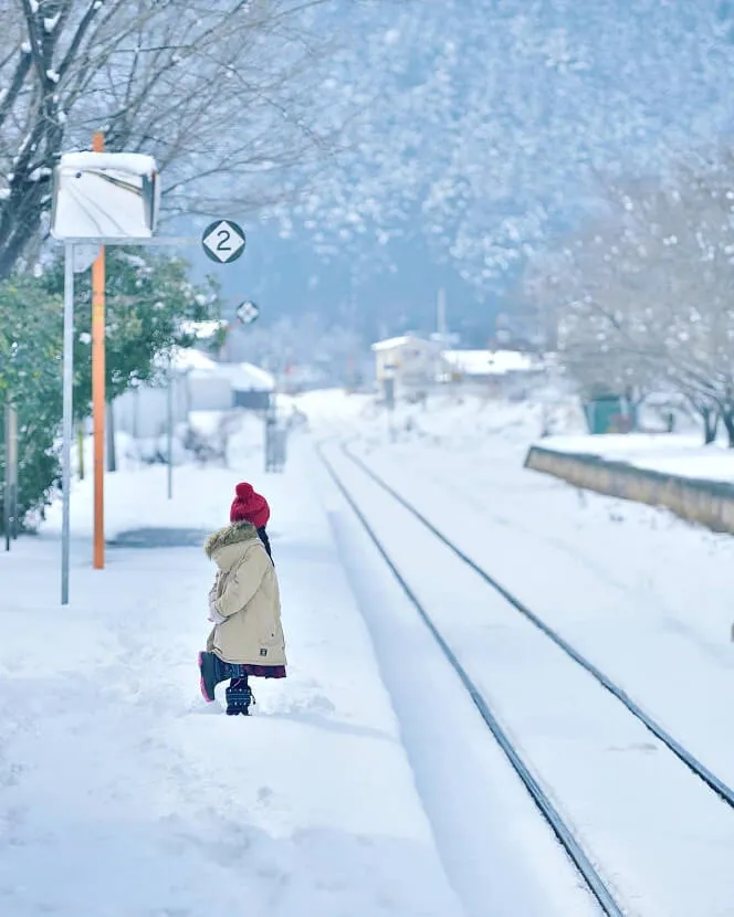 雪中女孩