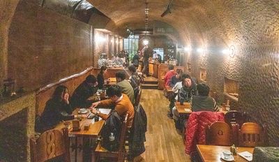 東京「百大喫茶店」開箱是地下洞穴屋