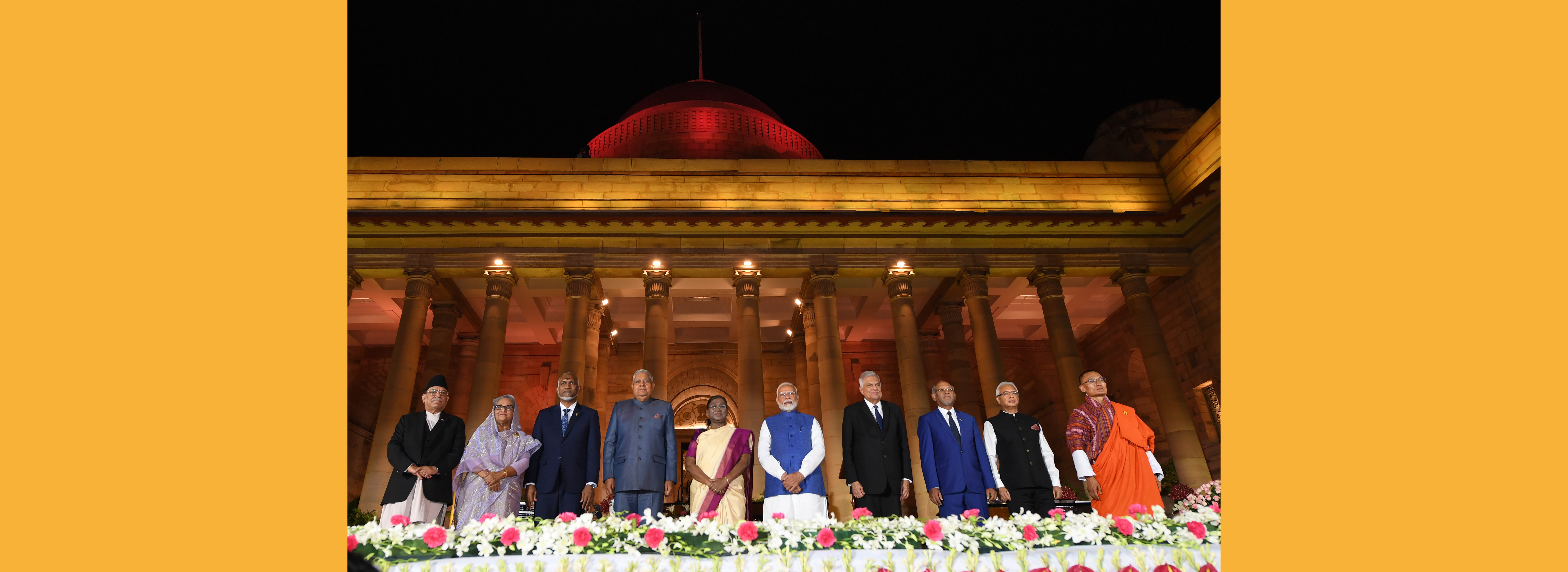 Leaders of Sri Lanka, the Maldives, Seychelles, Bangladesh, Mauritius, Nepal, and Bhutan with President Droupadi Murmu, Vice President Dhankhar and Prime Minister Narendra Modi at the forecourt of Rashtrapati Bhavan following the swearing-in ceremony.