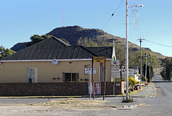 'n Gastehuis in die middedorp.