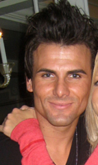 Jeremy Jackson (till vänster) & Donna D'Errico.