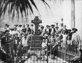 Группа прокажённых возле могилы святого Дамиана де Вёстера