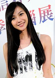 Nikki Shao at Chunghwa Telecom event 20110402-2.jpg