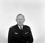 Porträtt av överste Olle Knutsson.jpg
