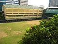 Ang gusaling Pax et Bonum at ang football field