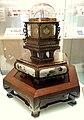 江戸時代末期(1851年)に田中久重によって製作された万年自鳴鐘