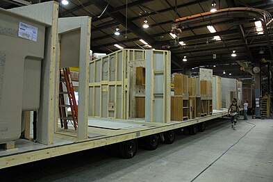 Interior de uma fábrica de mobile homes pré-fabricadas nos Estados Unidos