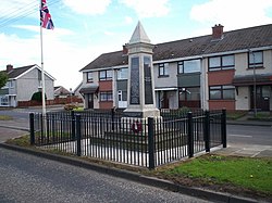 War_Memorial,_Dollingstown,_Lurgan._-_geograph.org.uk_-_575798