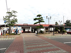 矢本站站房（2012年9月）