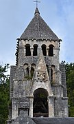 Le clocher-campanile de l'abbaye.