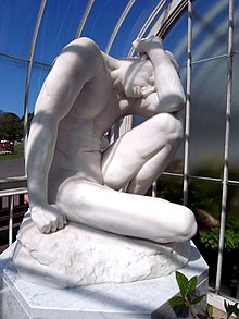 Escultura d'Edwin Roscoe Mullins al Jardí Botànic de Glasgow que representa Caín sentint-se culpable per haver assassinat Abel.