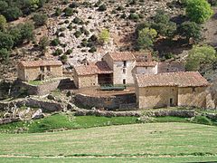 Uma masía] em Castellón. As masías evoluíram a partir das vilas romanas.