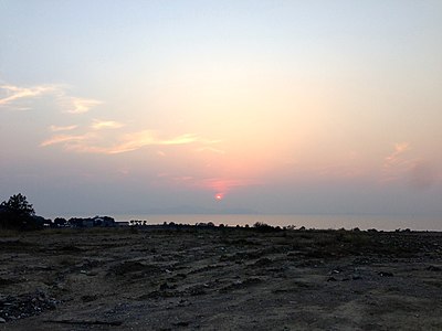 从稍风渚上向西观望太湖落日