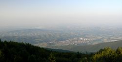Az Elő-Balkán és a Bolgár-tábla a Balkán-hegység Kom csúcsáról nézve