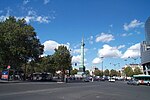 Dagens Place de la Bastille, med Julikolonnen i mitten och Bastiljoperan till höger.