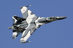 Su-27SKM MAKS 2005-lentonäytöksessä