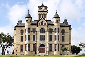 Karnes County Courthouse