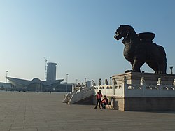 沧州狮城广场和铁狮子