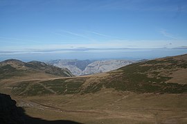 Primer tramo del camino dentro de Asturias, en la braña de Los Cuartos.