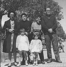 Carlos Mesa with his family