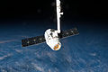 Dragon uchwycony przez Canadarm2