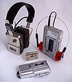 Magnétophones de poche à microcassette.