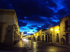 Ti kalsada iti puseg ti ili ti Oaxaca de Juárez