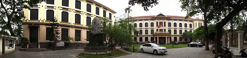 Een panorama van het Nationaal Museum van Fijne Kunsten in Hanoi