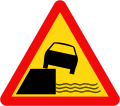 215b: Embankment along the right side of the road