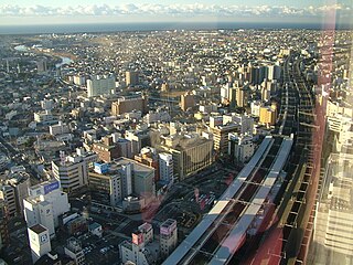 Hamamatsu, widoczne tory linii Tōkaidō Shinkansen