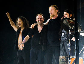 Metallica на О2 Арені, Лондон в 2008 році. Зліва направо: Кірк Геммет, Ларс Ульріх, Джеймс Гетфілд і Роберт Трухільйо.