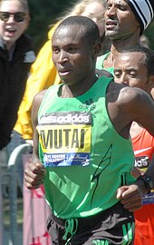 Geoffrey Mutai em 2011. Melhor marca mundial embora não-oficial.