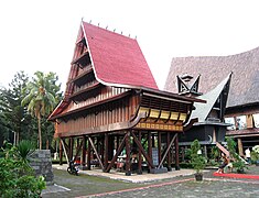 Rumah adat Nias di Anjungan Sumatera Utara