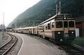 Un train en gare d'Interlaken