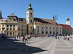 Stora torget med katolska kyrkan. Till höger skymtar rådhustornet.