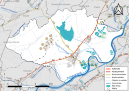 Carte en couleur présentant le réseau hydrographique de la commune