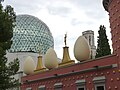 Image 28The Dalí Theatre and Museum, commemorating Salvador Dalí in his home town of Figueres, Catalonia, has a geodesic dome and is decorated with giant eggs.