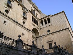 Vista de la logia en el ángulo que forman el cuerpo principal con el cuerpo lateral oriental.