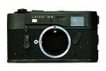 Leica M5 schwarz (frühes Modell mit zwei Riemenösen links)