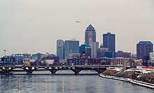 Morning Skyline - Des Moines, Iowa - Winter on the Des Moines River (24805016620).jpg