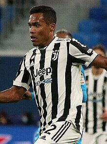 FC Zenit Saint Petersburg vs. Juventus, 20 October 2021 28 - Alex Sandro (cropped2).jpg