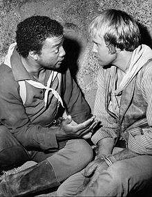 Paul Winfield Mark Slade High Chaparral 1969.JPG