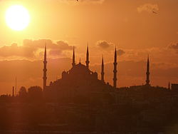 Silhouette della Moschea del Sultano Ahmed