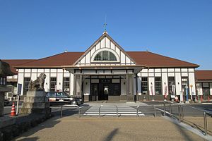 2017年整修完工後的琴平站站舍
