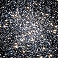 Autre image de M22 par le télescope spatial Hubble.