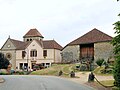 Centre ville avec la mairie et l'église.