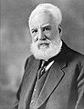 亚历山大·格拉汉姆·贝尔，1876年被授予电话发明美国专��。