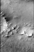 罗斯陨石坑部分区域背景相机图像，显示了下一张高分辨率成像科学设备所拍摄图像的背景。