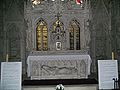 Altar i tomba del sant a l'església de Saint-Michel-des-Lions de Llemotges