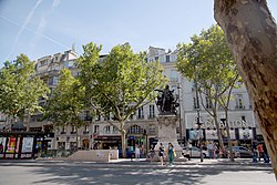 Carrefour de l'Odéon, Place Henri-Mondor